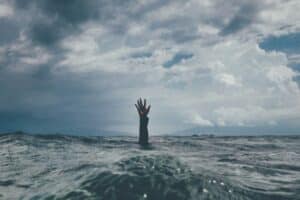 You don't have to drown in trauma, stress, or overwhelm. You can heal. Call now to start working with a trauma therapist.