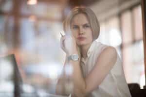 Career woman seeking EDMR therapy in Kenosha, WI